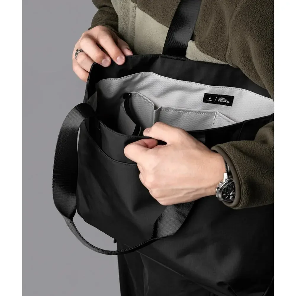 NWT Alpaka Elements Travel Shopping Tote Medium Black/Grey | Axoflux 210D